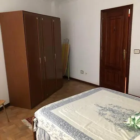 Amplio Piso En Covas, Viveiro San Pedro de Viveiro